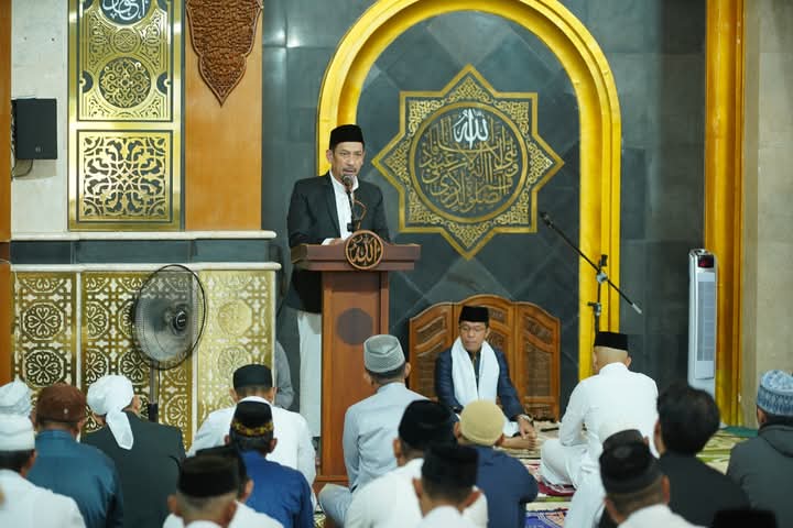 Pj. Wali Kota Palopo Laksanakan Salat Idul Adha 1446 H di Masjid Agung Luwu