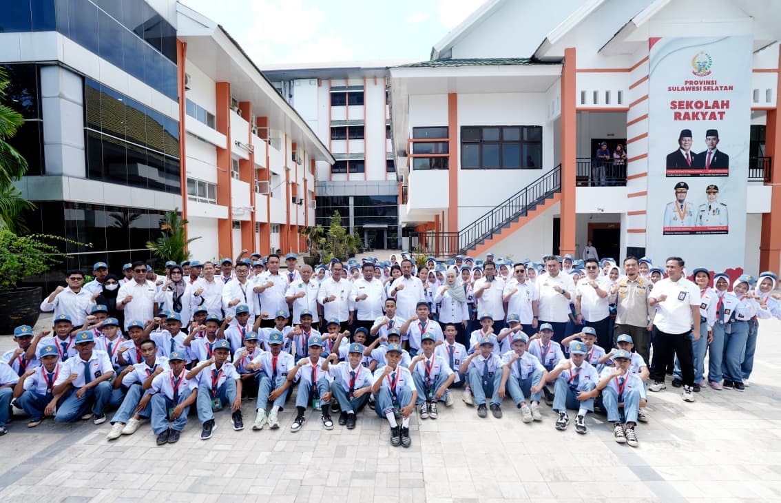Gubernur Sulsel Pimpin Apel Perdana Sekolah Rakyat SMA di Makassar
