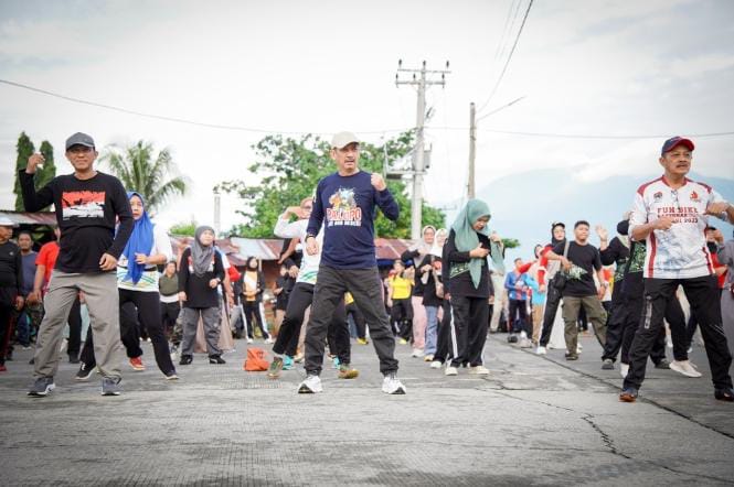 Pemerintah Kota Palopo Gelar Senam Sehat dan Kerja Bakti Massal di Pelabuhan Tanjung Ringgit.