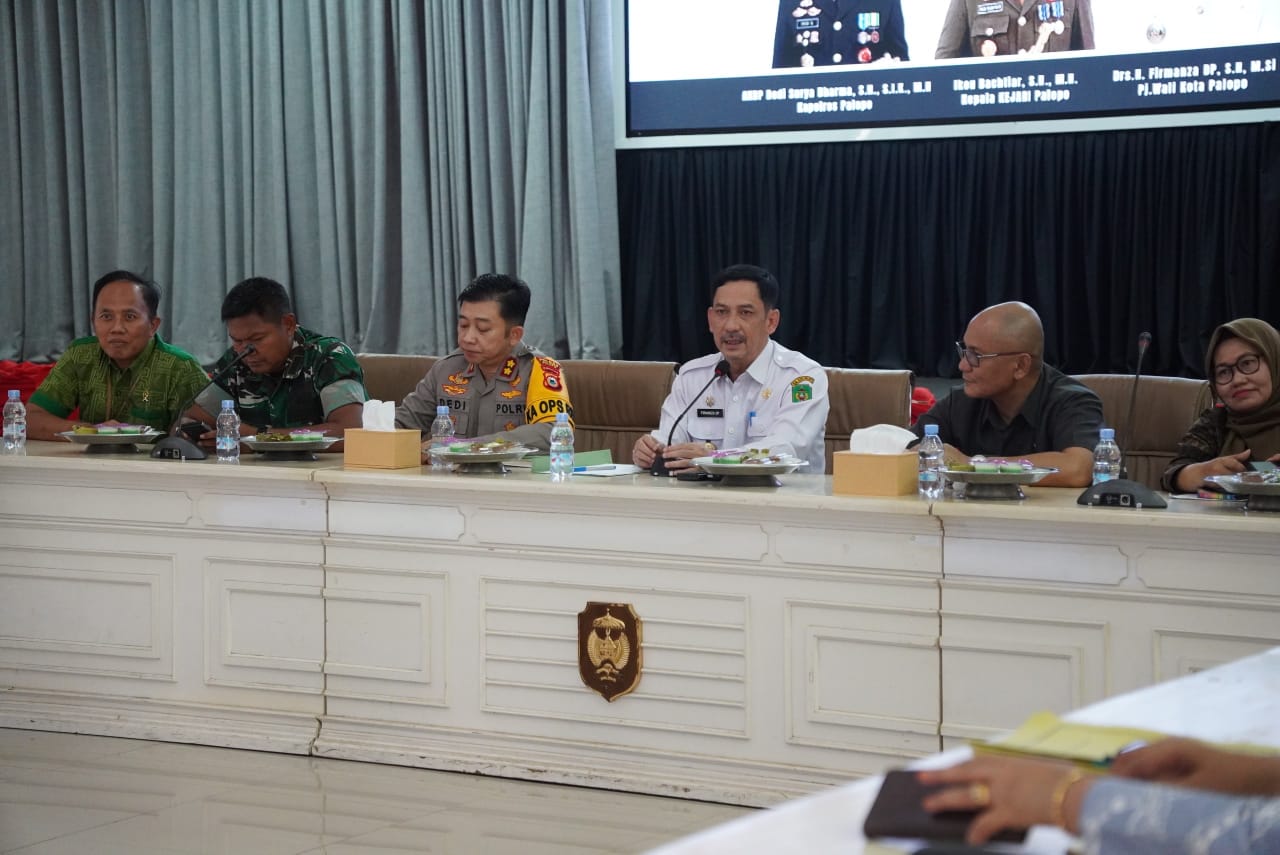 Pj. Wali Kota Palopo Pimpin Rapat Forkopimda Persiapan PSU Pilwalkot 2025