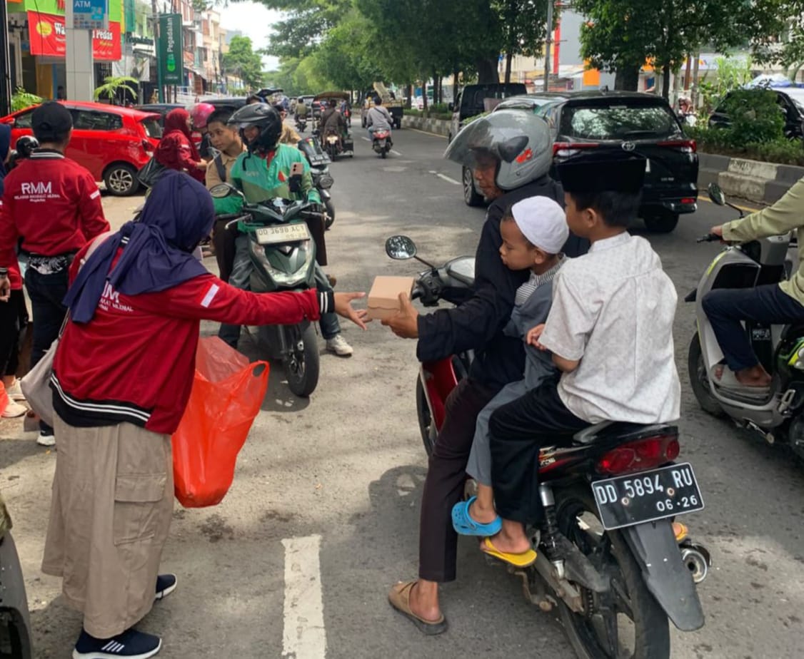 Relawan Masyarakat Milenial Kota Makassar kembali menunjukkan kepeduliannya terhadap sesama melalui kegiatan Jum’at Berkah Jum’at, 23 Januari 2026.