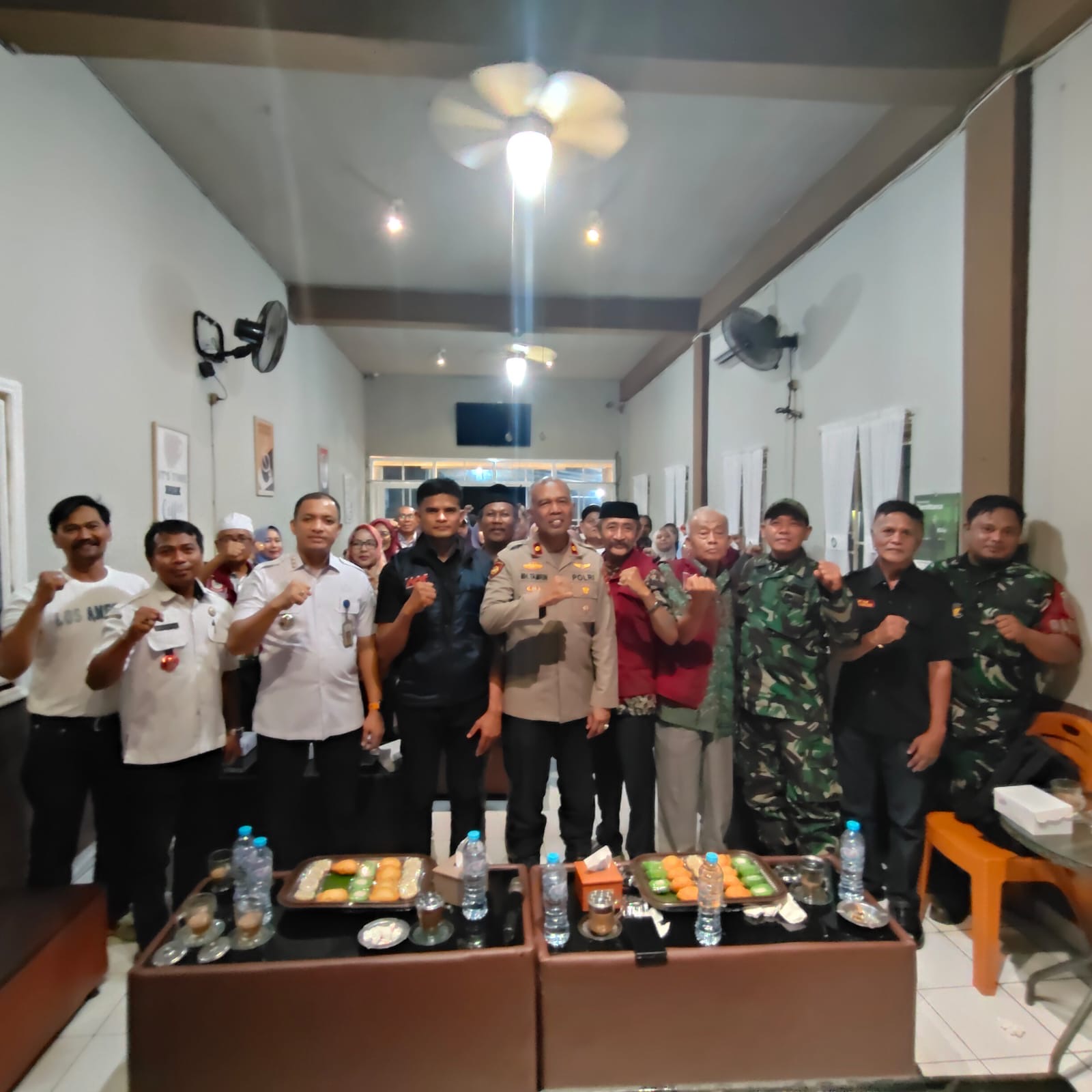 TUDANG SIPULUNG FKPM PARANG TAMBUNG PERKUAT SINERGI TRIPIKA DAN WARGA CEGAH BEGAL SERTA GANGGUAN KAMTIBMAS