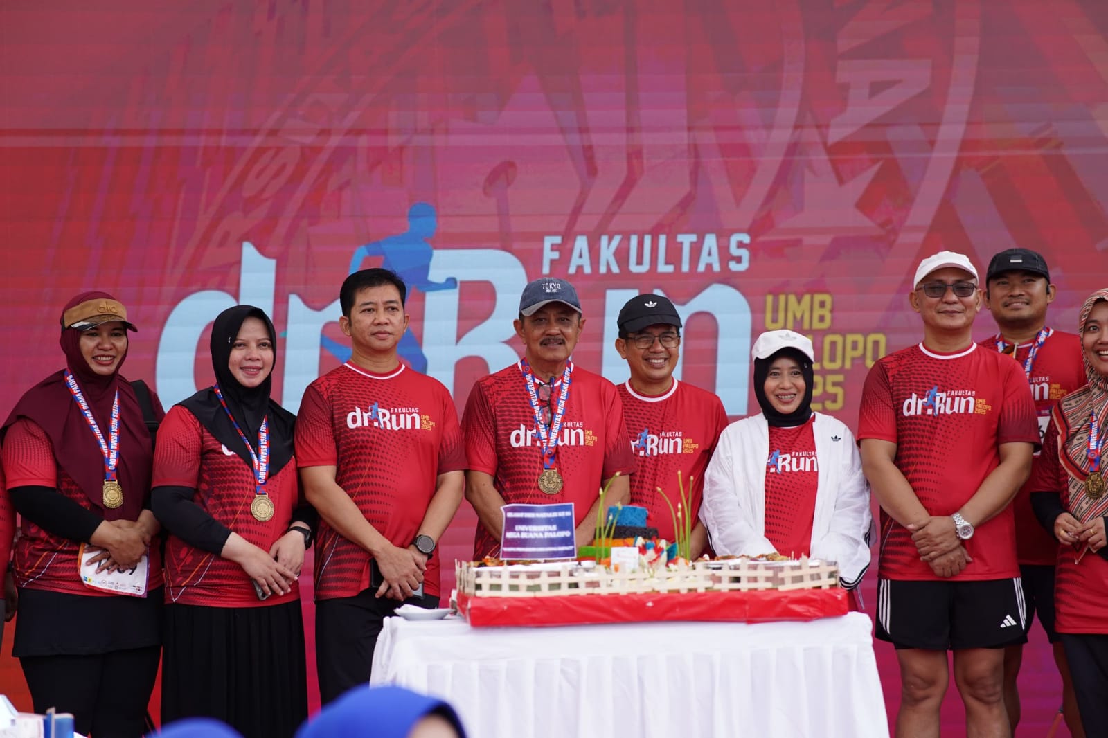 Pj. Sekda Kota Palopo Hadiri dan Apresiasi Kegiatan dr.Run UMB Palopo 2025