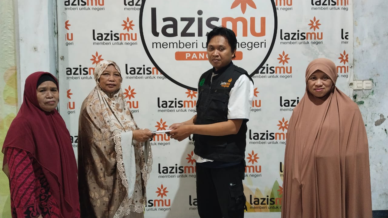 Lazismu Pangkep Terima Donasi dari Aisyiyah Pangkep untuk Palestina
