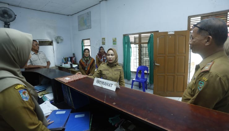 Wali Kota Palopo Sidak Dua Kantor Lurah: Disiplin ASN Jadi Sorotan Utama