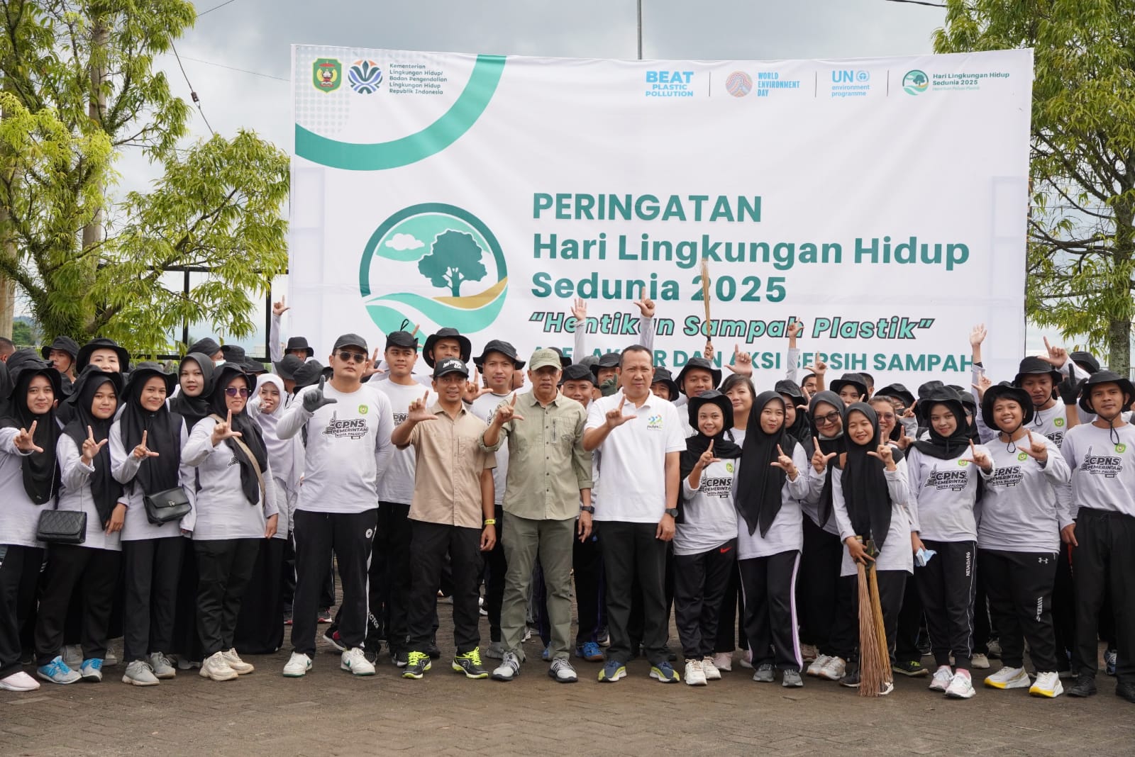 Pemkot Palopo Peringati Hari Lingkungan Hidup Sedunia dan Aksi Bersih Sampah