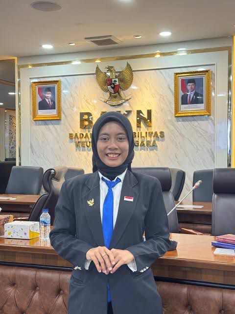 Anni Atiqah Mahdiyyah, Pemudi Berprestasi Asal Makassar: Hadiri Upacara di Istana, dan Raih Penghargaan dari Gubernur Sulawesi Selatan