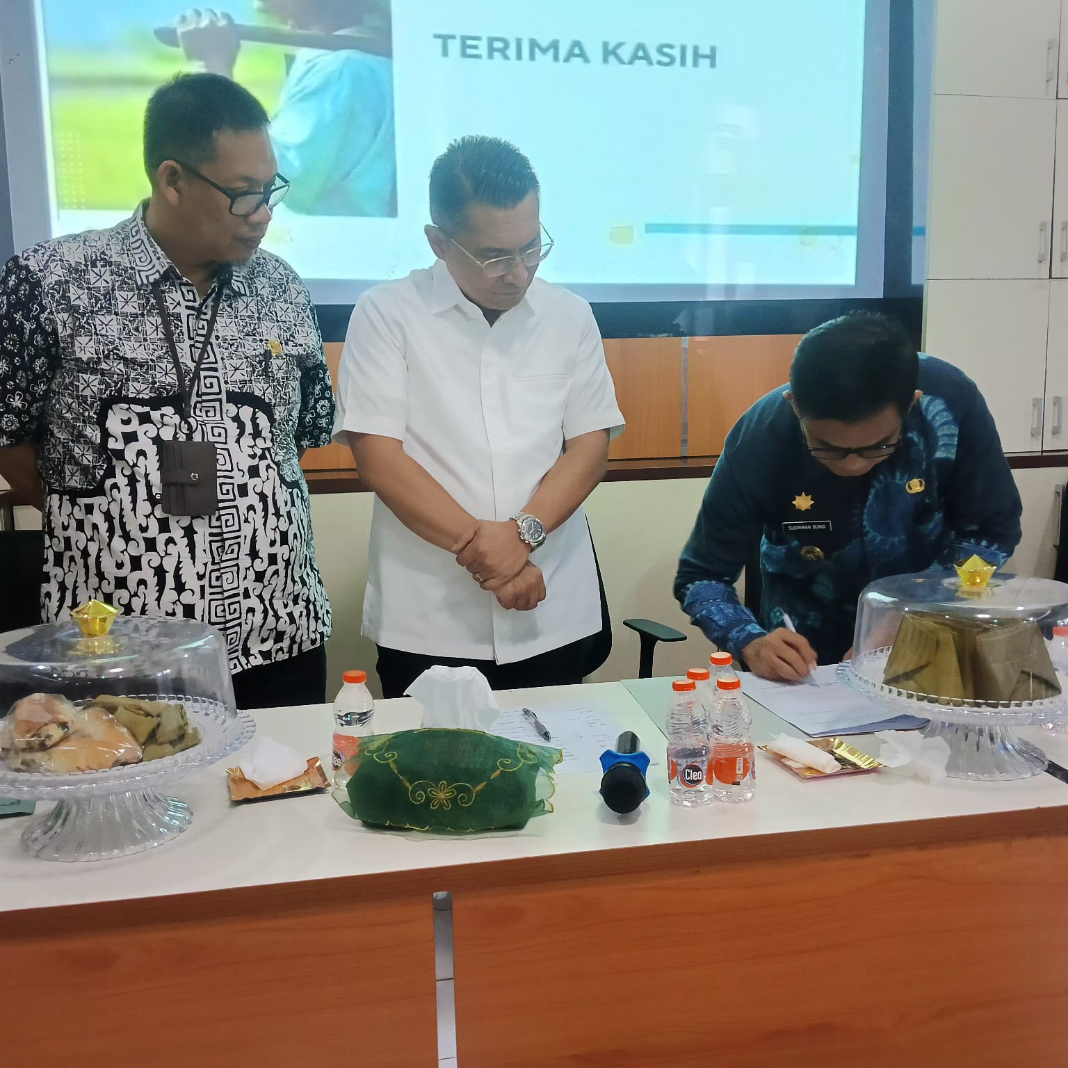 Wakil Bupati Pinrang Buka Sosialisasi Pembentukan Koperasi Merah Putih