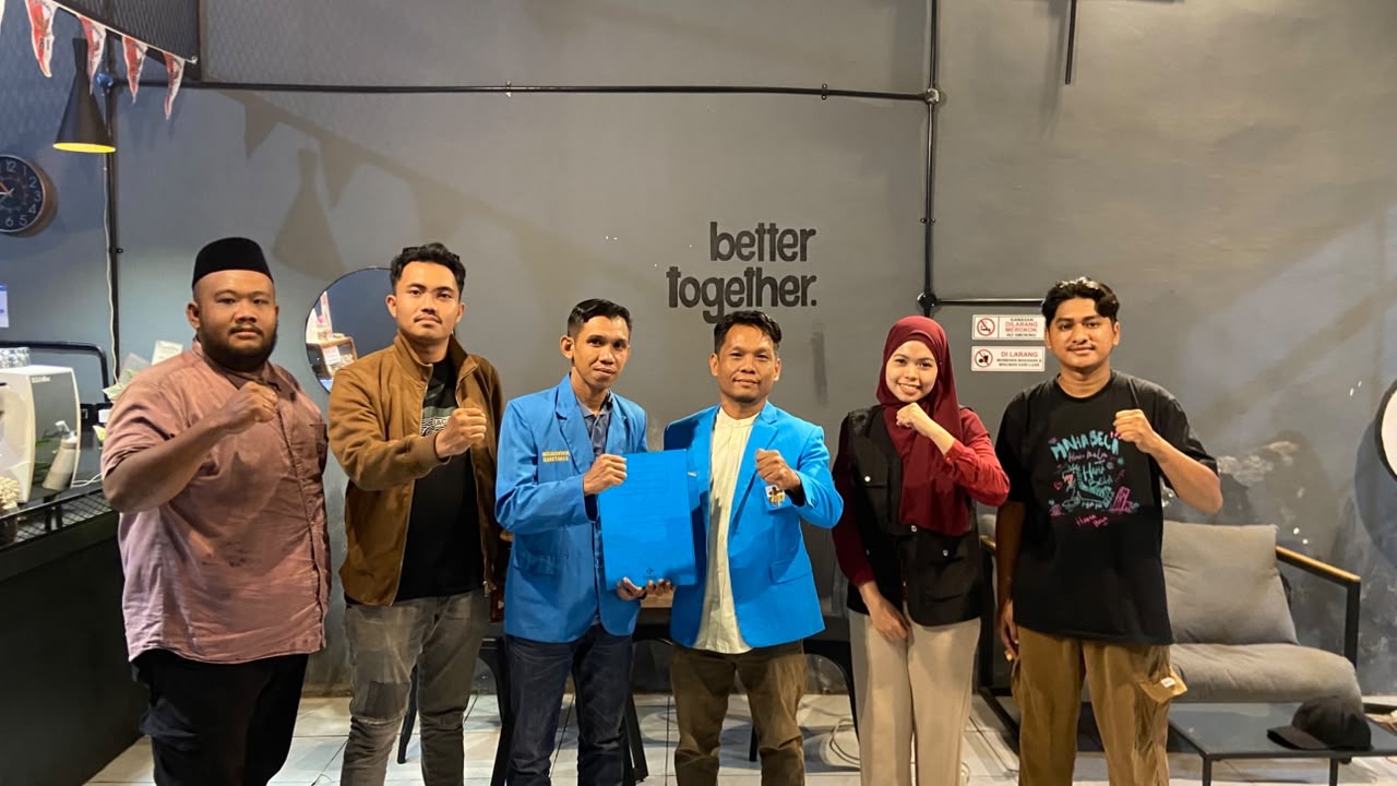Alumnus Zainuddin Serahkan SK Carataker KNPI Takalar, Mushawir Terima Mandat, Konsolidasi Pemuda Menanti