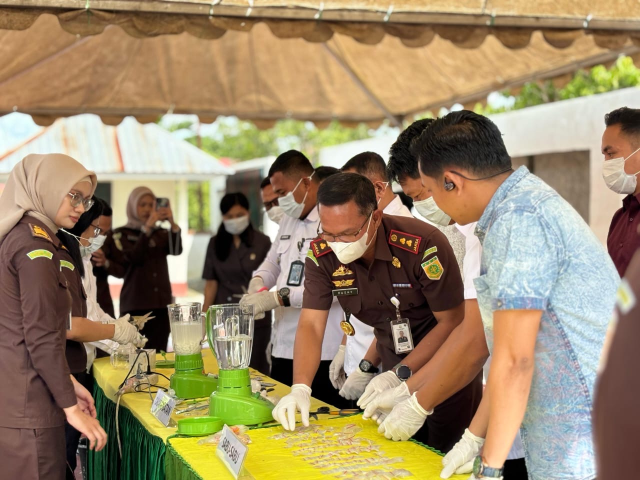 Kejaksaan Negeri Luwu Utara Musnahkan Puluhan Barang Bukti Perkara Tipidum