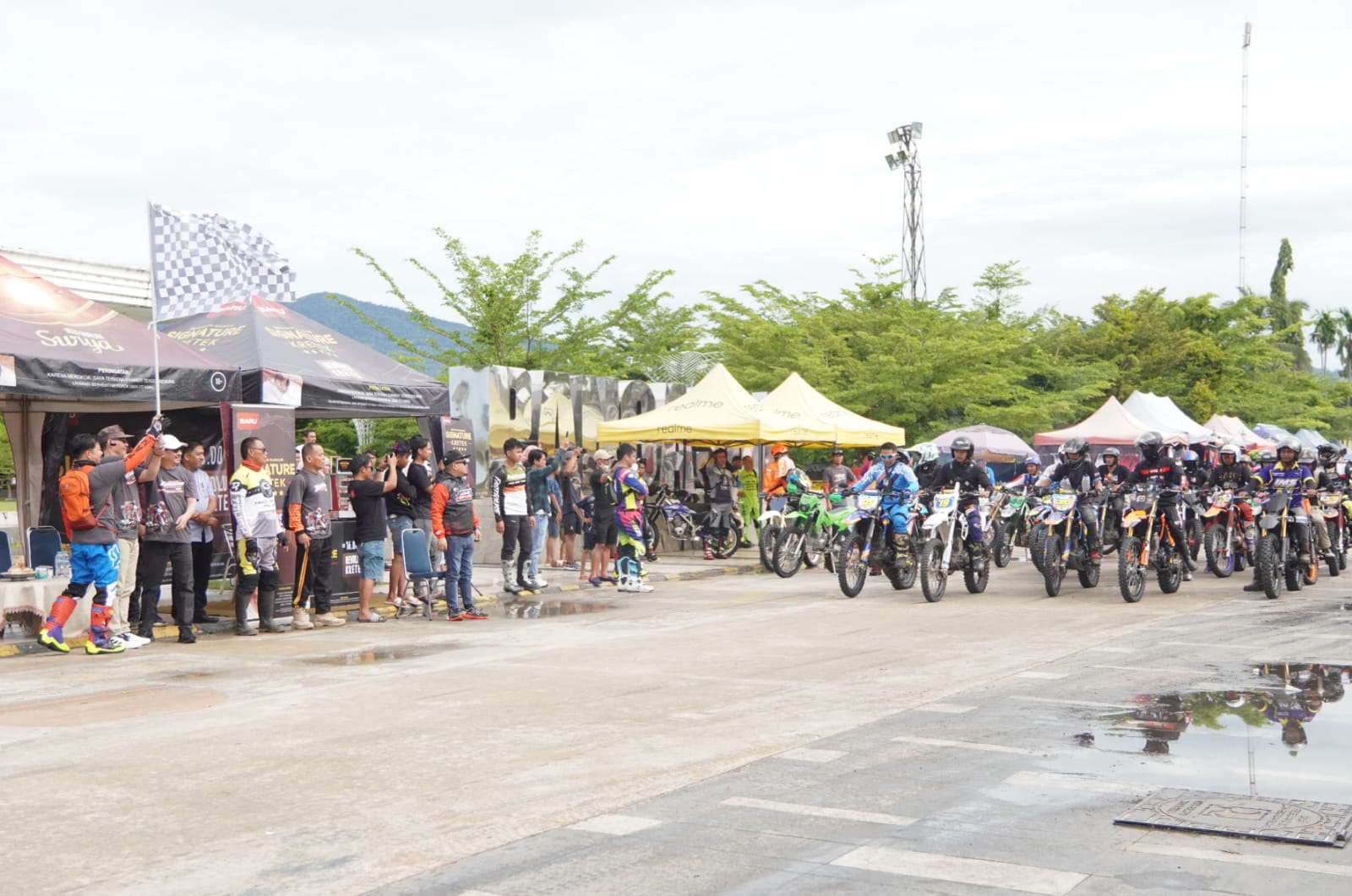 Pj. Wali Kota Palopo Hadiri Latber Bonafide Otomotif X Bising dalam Rangka HUT Bhayangkara ke-79