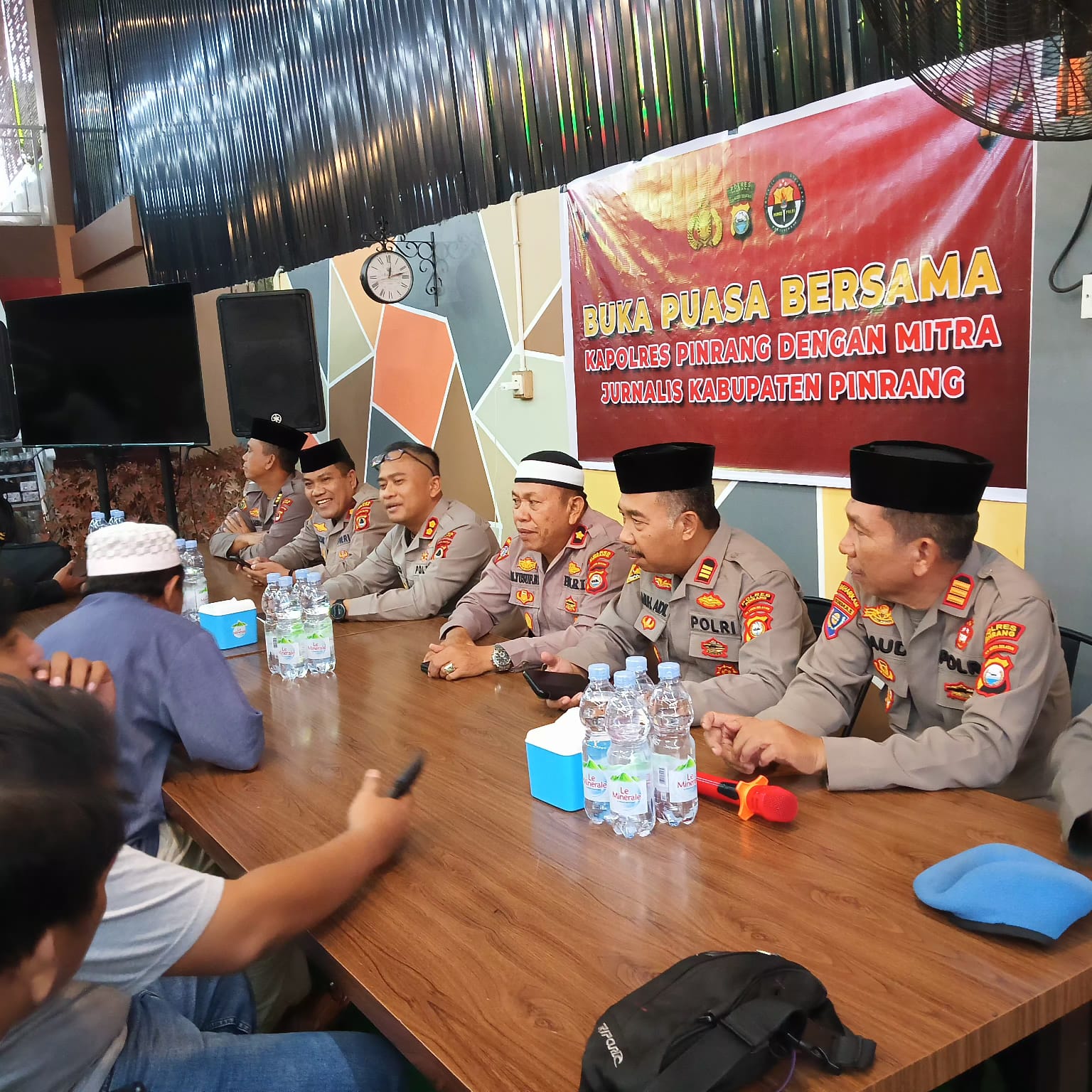 Kapolres Pinrang Gelar Buka Puasa Bersama Jurnalis, Ungkap Kasus Narkotika 3,7 Kg