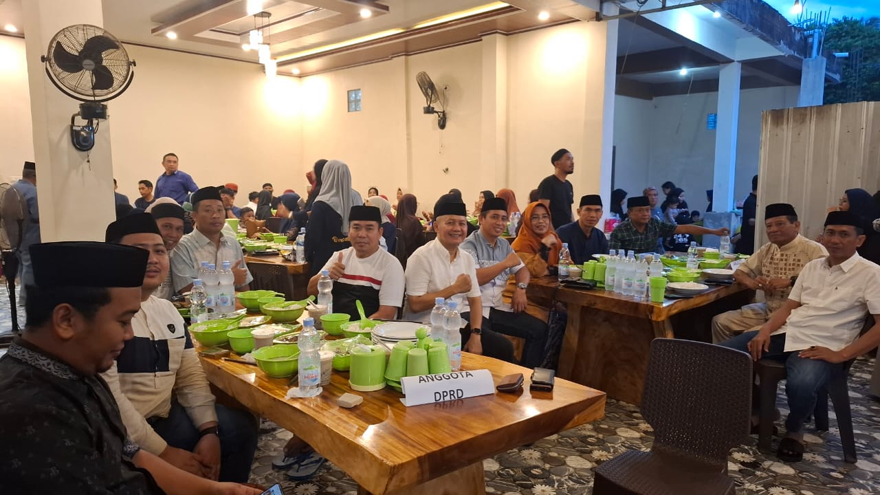 Buka Puasa Bersama Konstituen, Legislator IAS Janji Perjuangkan Aspirasi Warga
