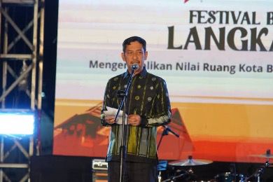 Pj Wali Kota Palopo Hadiri Puncak Festival Budaya Langkanae 2025 di Istana Kedatuan Luwu