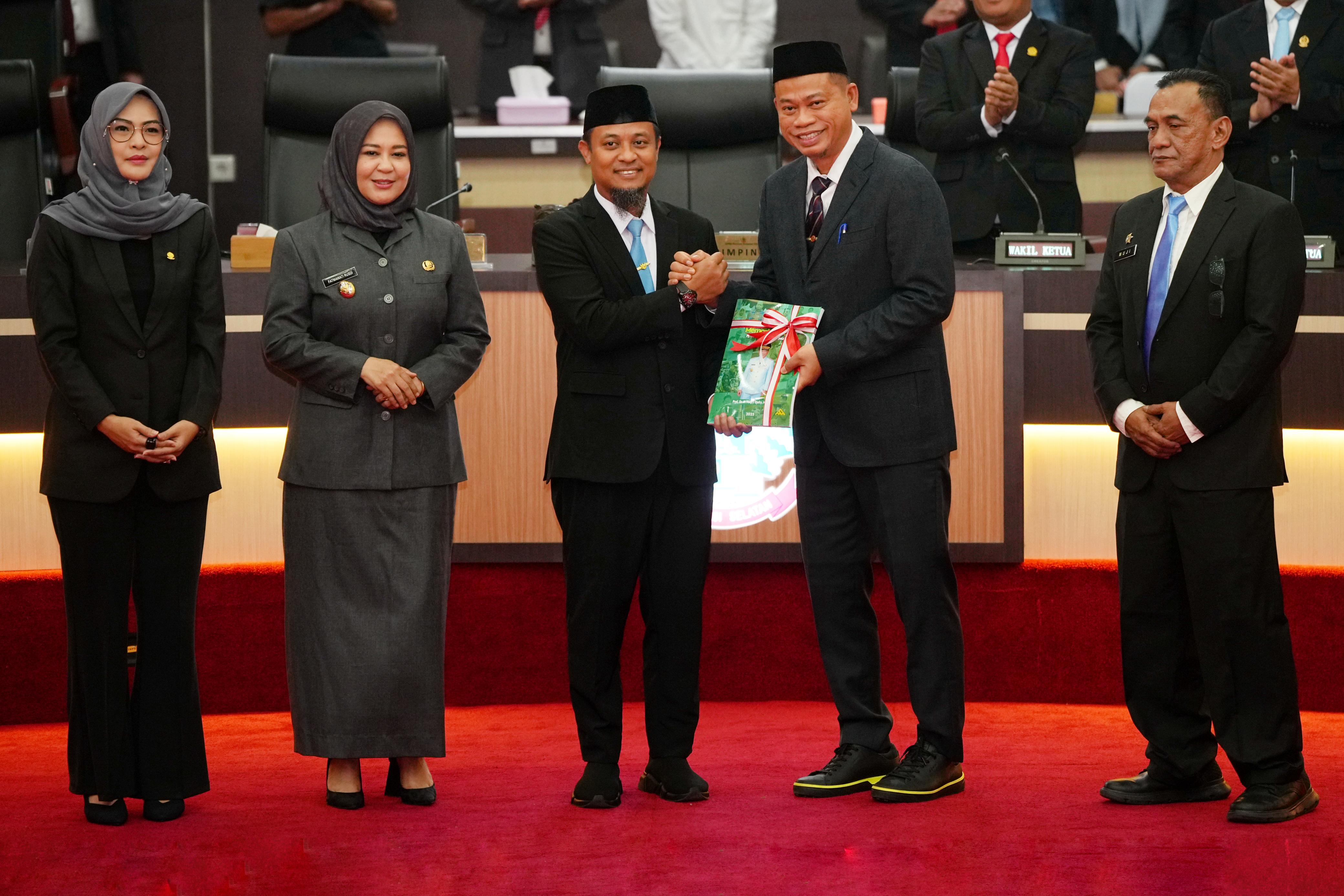 Sertijab, Fatmawati Rusdi Resmi Jadi Wagub Sulsel Perempuan Pertama