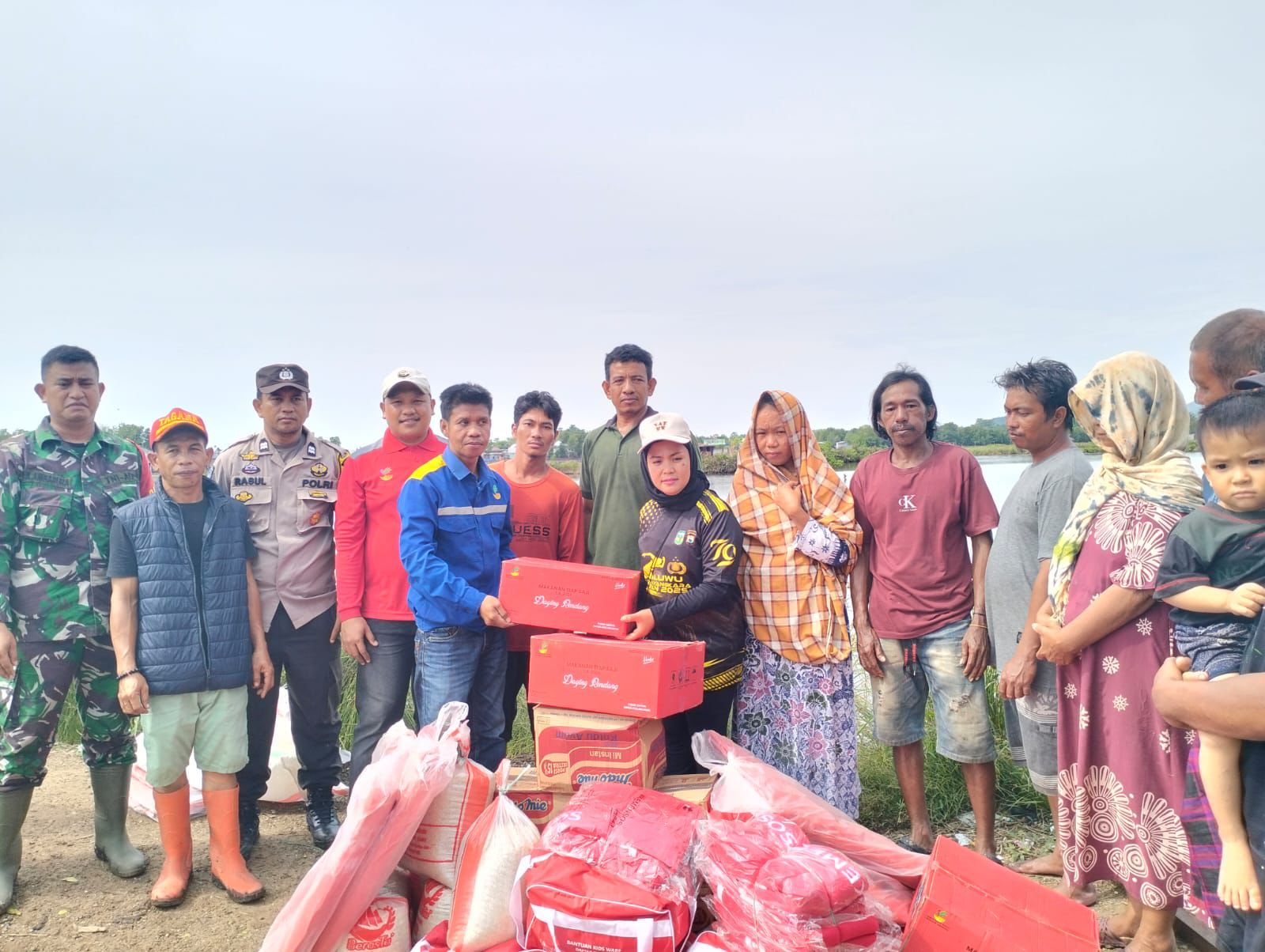 Pemprov Sulsel Bergerak Cepat Salurkan Bantuan Korban Puting Beliung di Pinrang dan Luwu