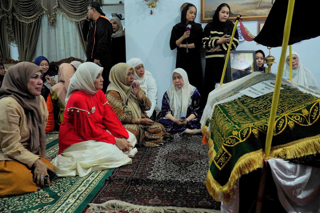 Wakil Wali Kota Makassar Melayat ke Kediaman Almarhum H. Mappaturung Parawansa