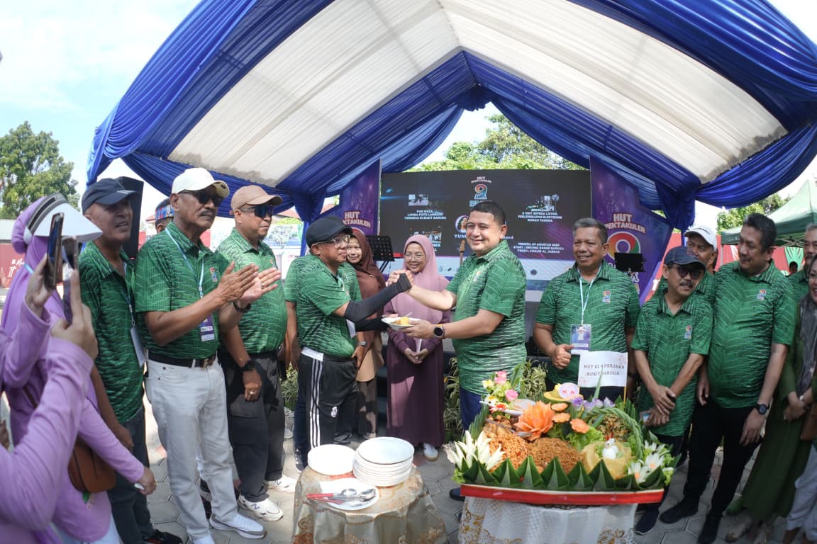 Wali kota Makassar Ramaikan Fun Walk dan Launching Urban Farming di Bukit Baruga Antang