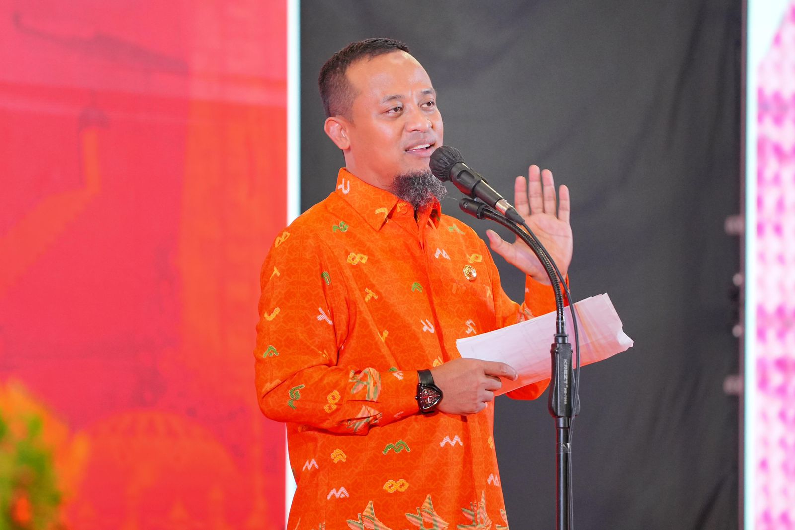 80 KK dan 48 Rumah Korban Kebakaran Sorowako, Gubernur: Kita Bantu 1 Milyar