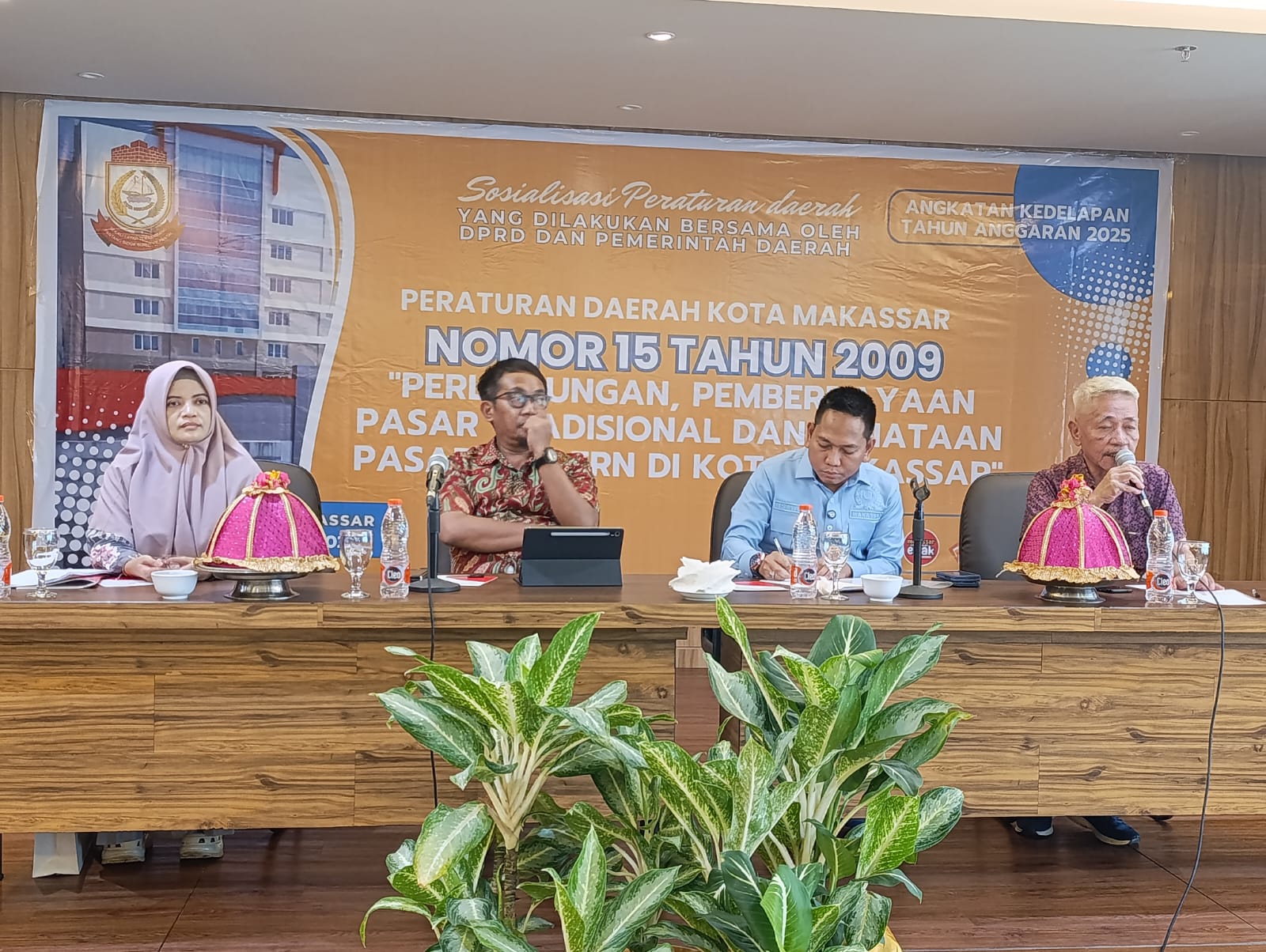 Ketua Komisi B DPRD Makassar Dorong Penguatan Pasar Tradisional Lewat Sosialisasi Perda