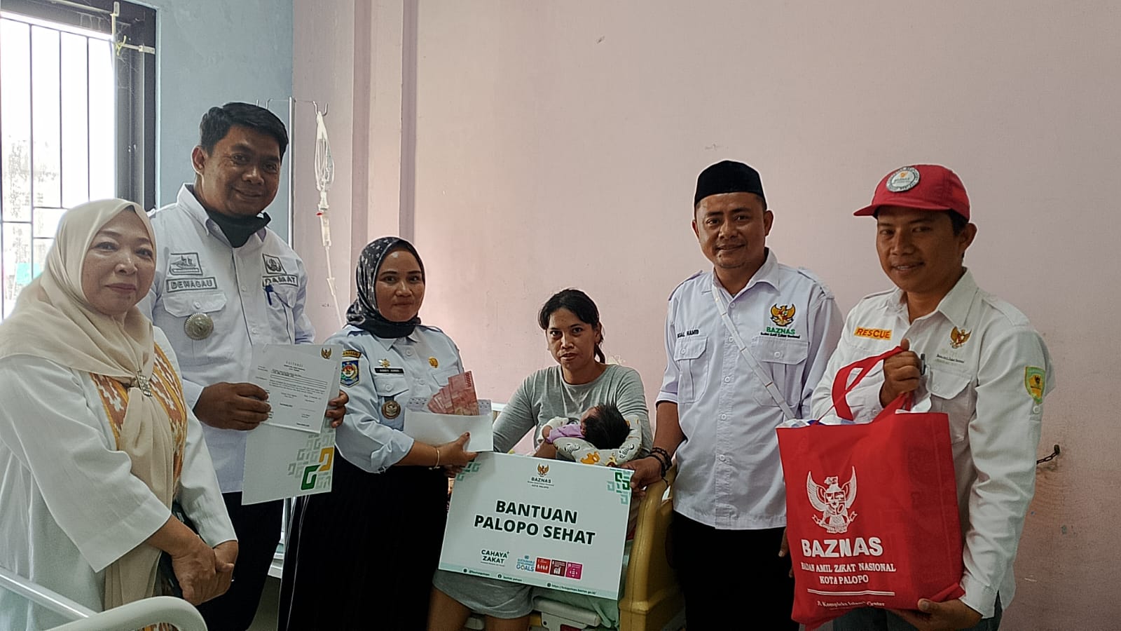 BAZNAS Kota Palopo Salurkan Bantuan untuk Bayi Stunting