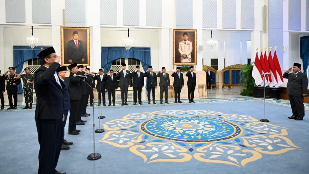 Presiden Prabowo Resmi Lantik Empat Menteri Baru dan Satu Wakil Menteri Kabinet Merah Putih