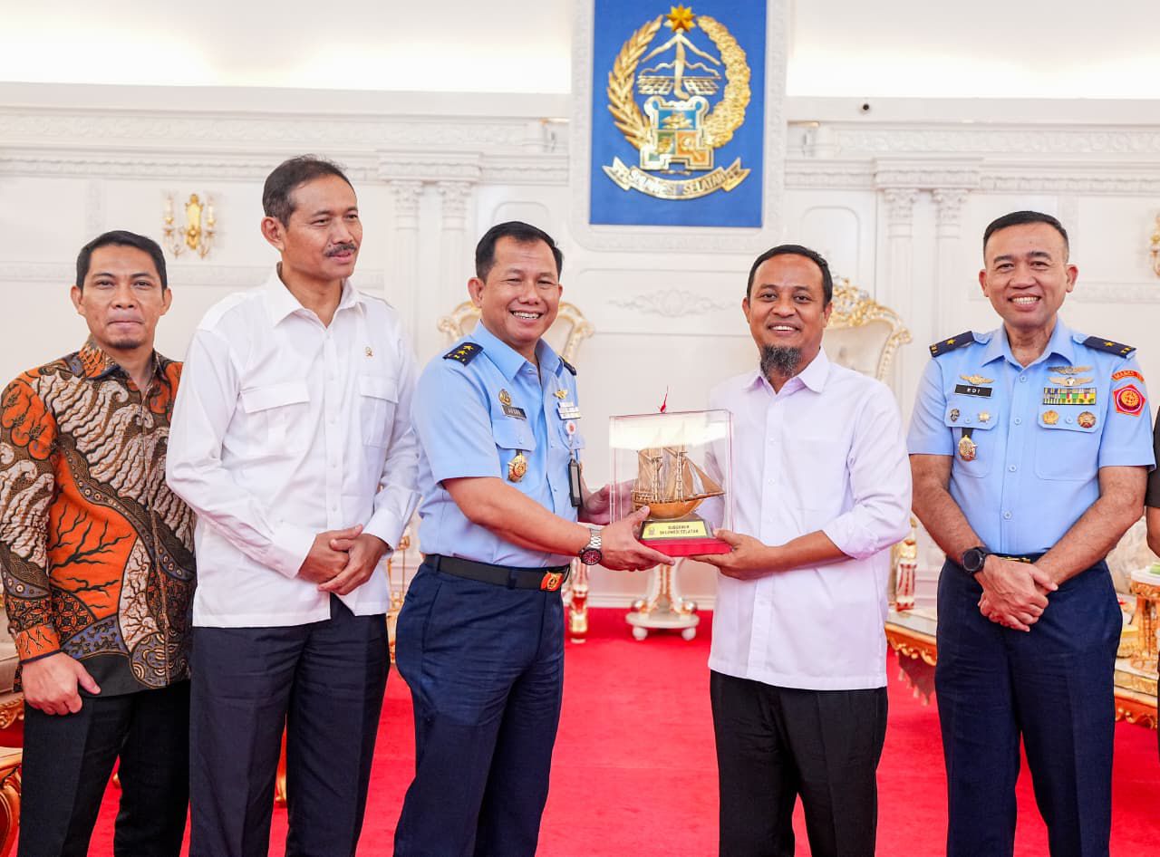 Gubernur Sulsel Terima Kunjungan Dirjen Badilmiltun Mahkamah Agung RI, Bahas Hal Ini