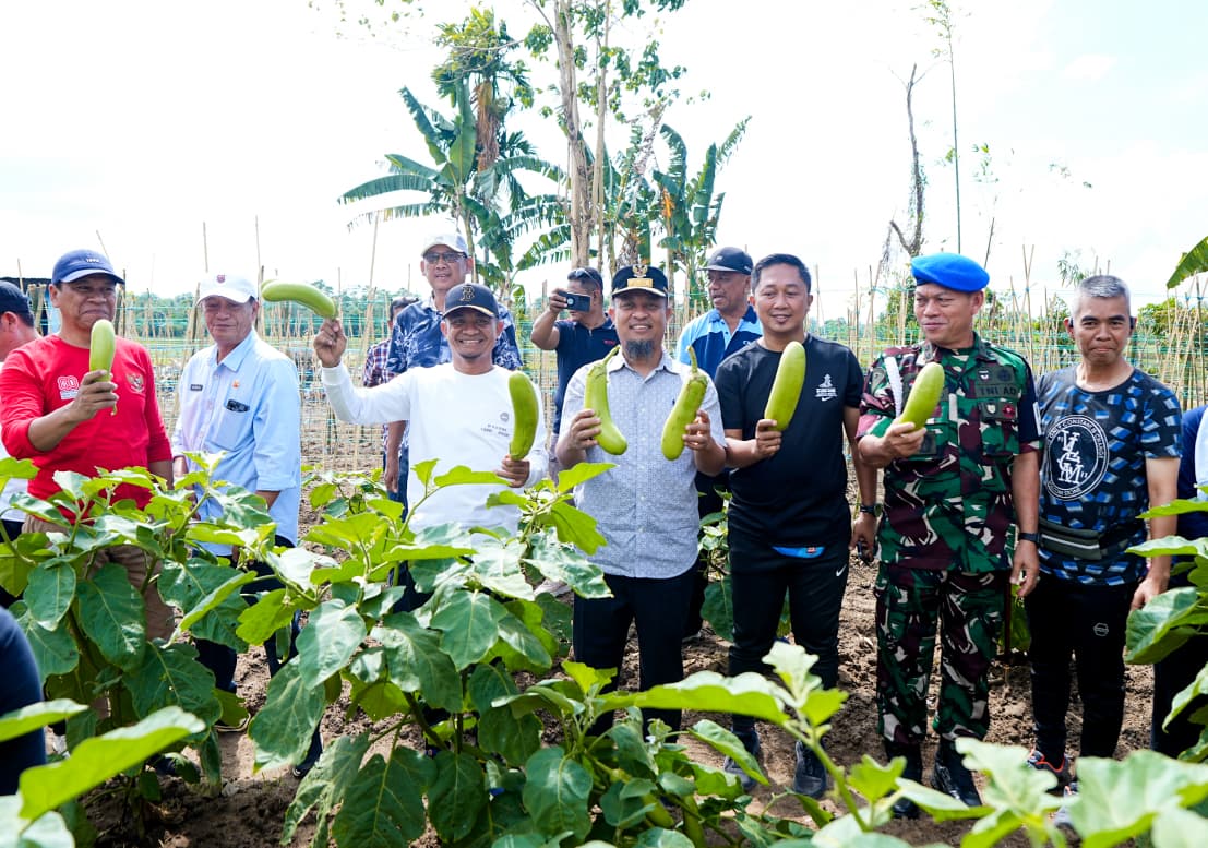 Launching Kebun MBG Terintegrasi, Gubernur Sulsel: SPPG Wajib Serap Pangan Lokal