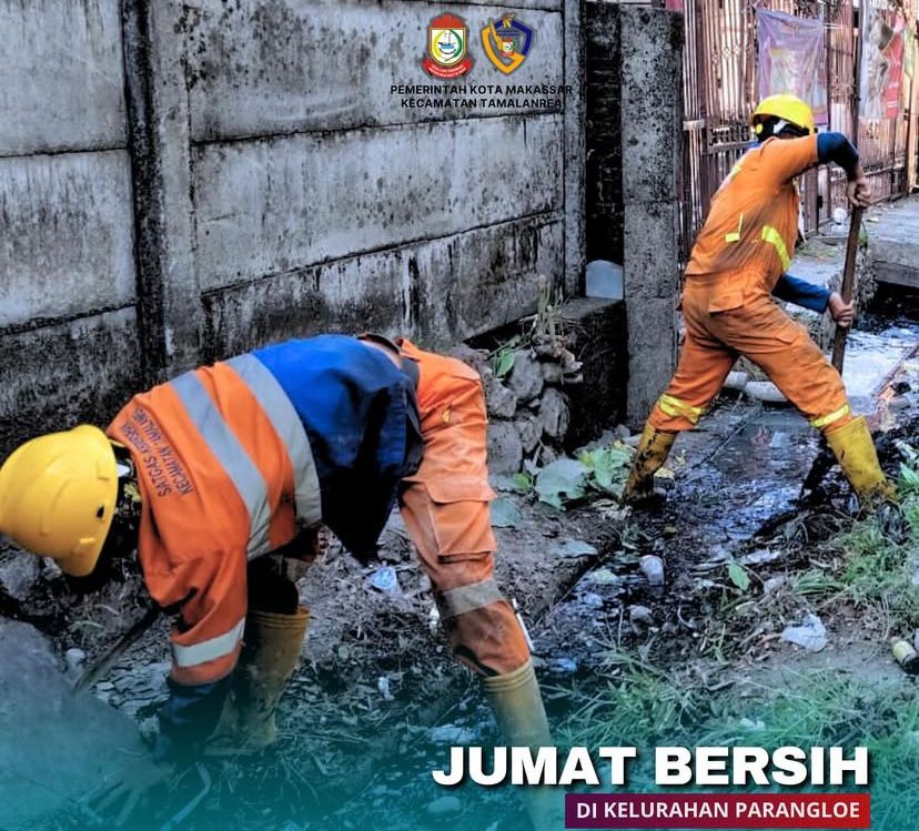 Kecamatan Tamalanrea Laksanakan Jumat Bersih di Kelurahan Parangloe