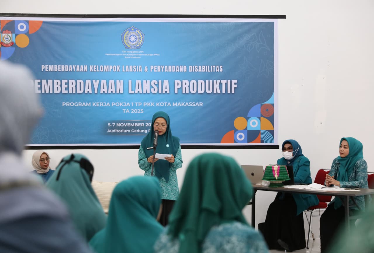 Ketua TP PKK Kota Makassar Ajak Kader Perkuat Peran dalam Pemberdayaan Lansia Produktif