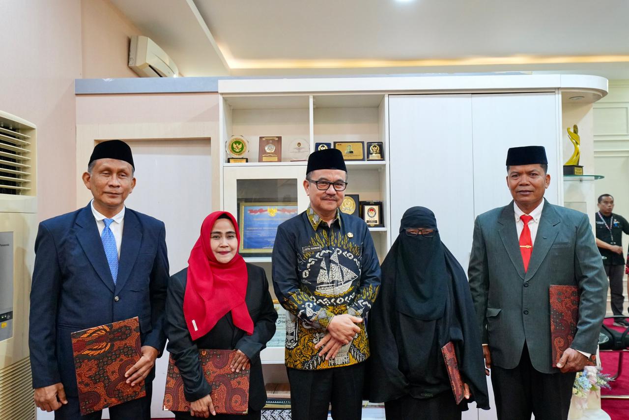 Dua Dokter dan Dua Pengawas Sekolah Resmi Sandang Status Ahli Utama