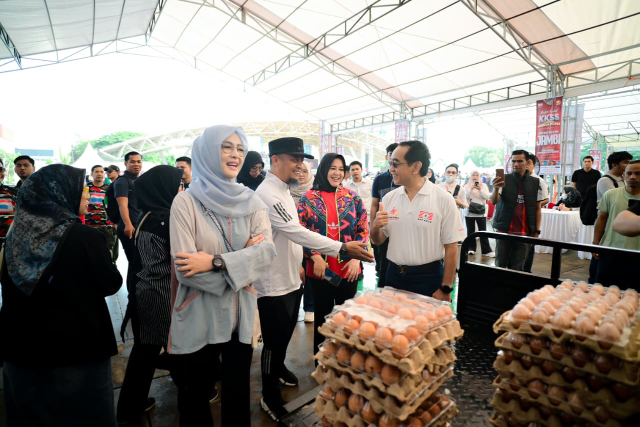 KKSS Gelar Layanan Kesehatan Gratis dan Pasar Sembako Murah di Makassar