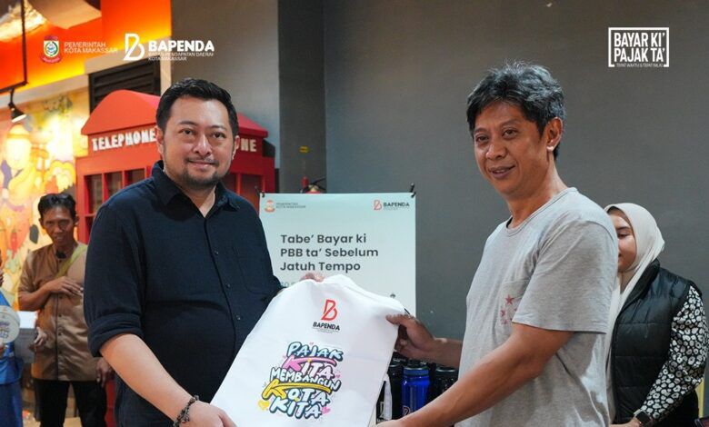 Kepala Bapenda Makassar Bersama UPT Pelayanan Pajak Daerah Meninjau Langsung Pembayaran PBB-P2