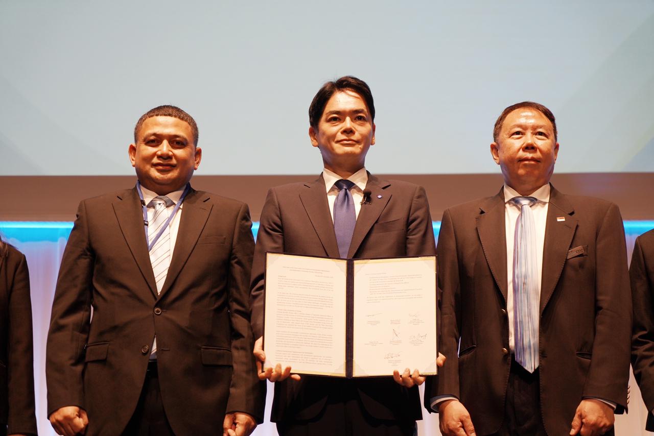 Tampil di Panggung Global, Munafri Tandatangani Asian Circular Cities Declaration di ASCC 2025