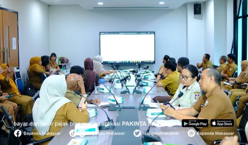 Bapenda Turut Hadir Dalam Rapat Pemberian Penghargaan Kepada Tokoh