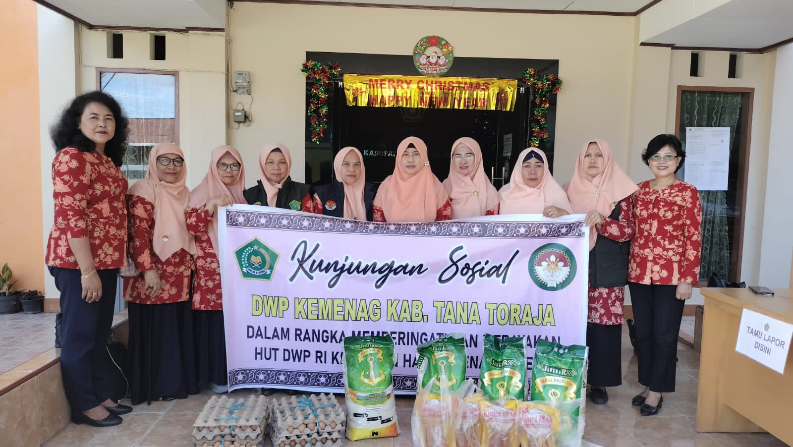 DWP Kemenag Tana Toraja Gelar Kunjungan Sosial, Wujudkan Toleransi Beragama