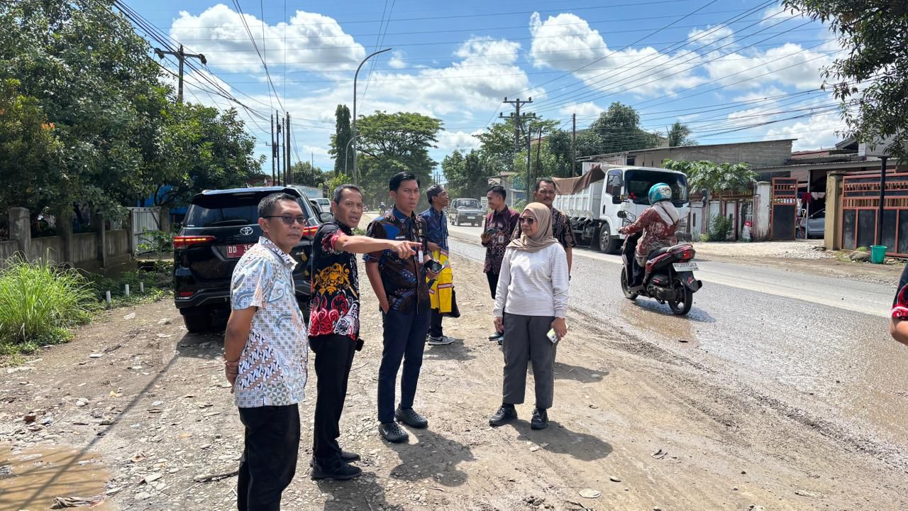 Gerak Cepat Gubernur Sulsel. Kadis DBMBK Sulsel Kunjungi Ruas Sungguminasa-Malino