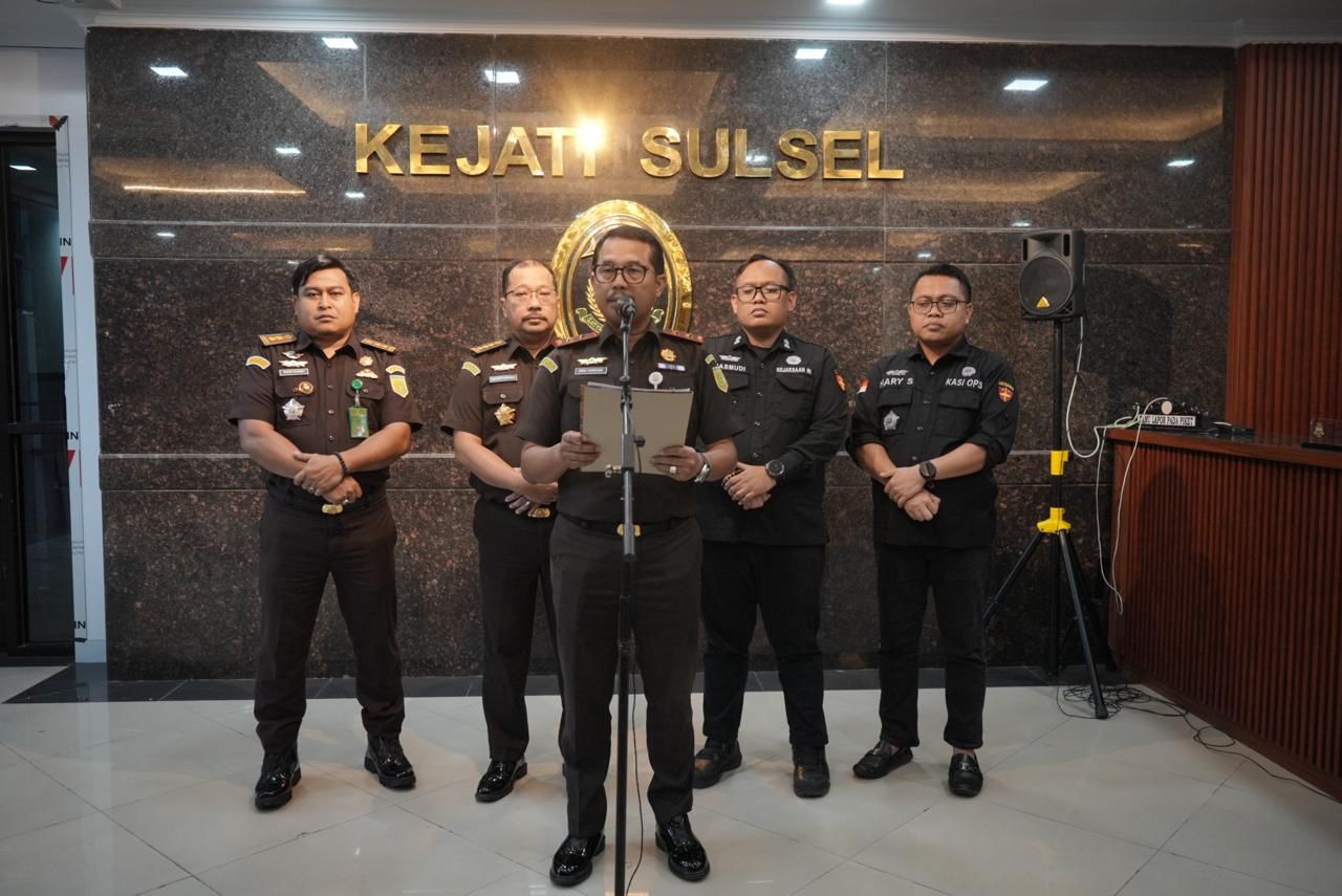 Diduga Korupsi Bibit Nanas 60 Miliar, Mantan Pj Gubernur Sulsel Dicekal Keluar Negeri