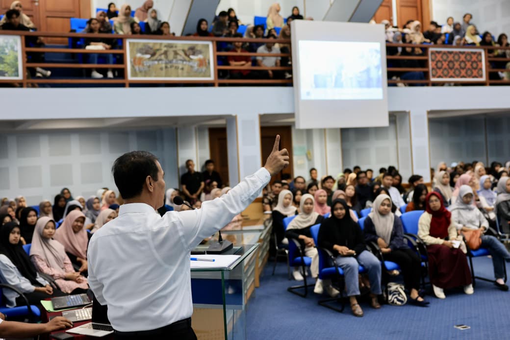 Kiprah Mentan Amran: Akademisi dan Inovator yang Menggerakkan Pertanian