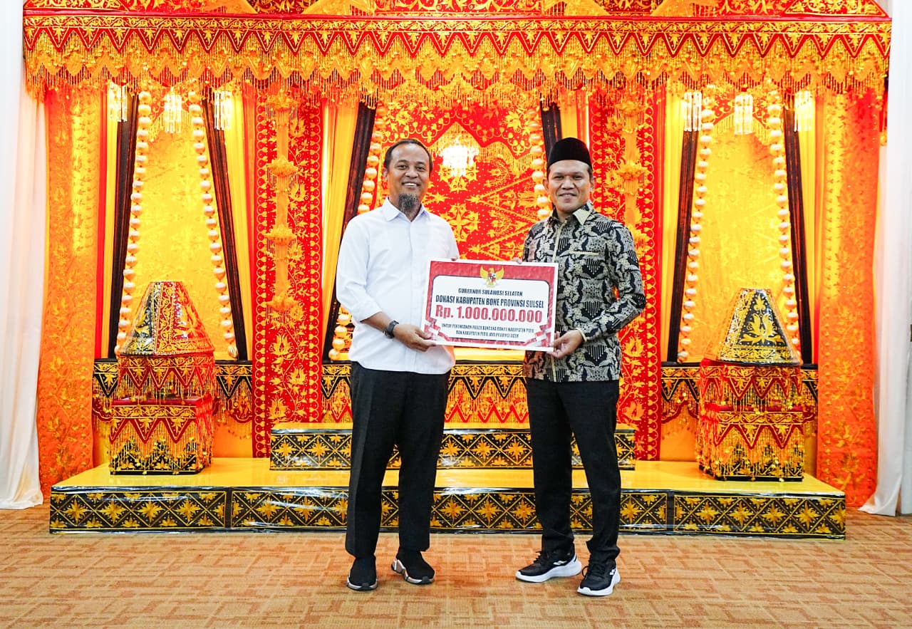 Gubernur Sulsel Telah Serahkan Simbolis ke Aceh, Sumut dan Sumbar Bantuan Kemanusiaan