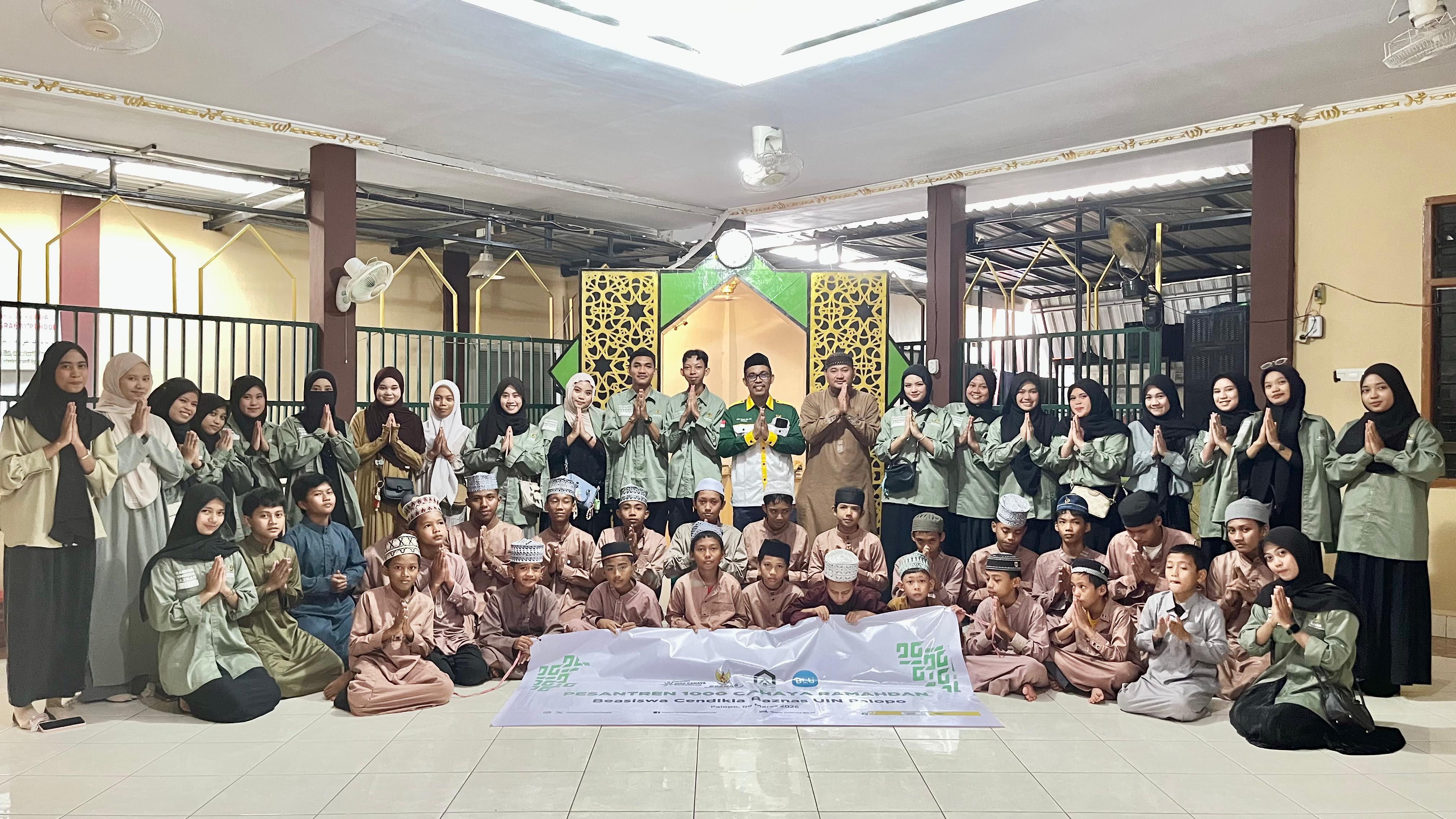 Tebar Kepedulian di Bulan Suci, BCB UIN Palopo Beri Santuni Anak Yatim