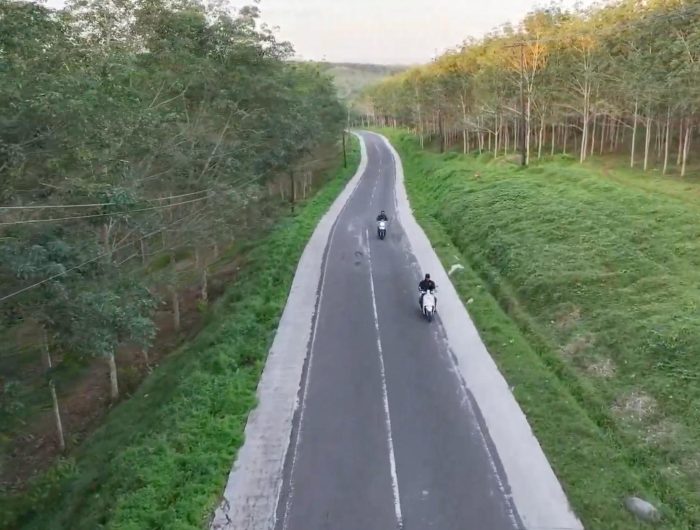 Gubernur Sulsel Tinjau Progres MYP Paket 1 Ruas Jalan Tanaberu-Tanete dan Sinjai-Kajang