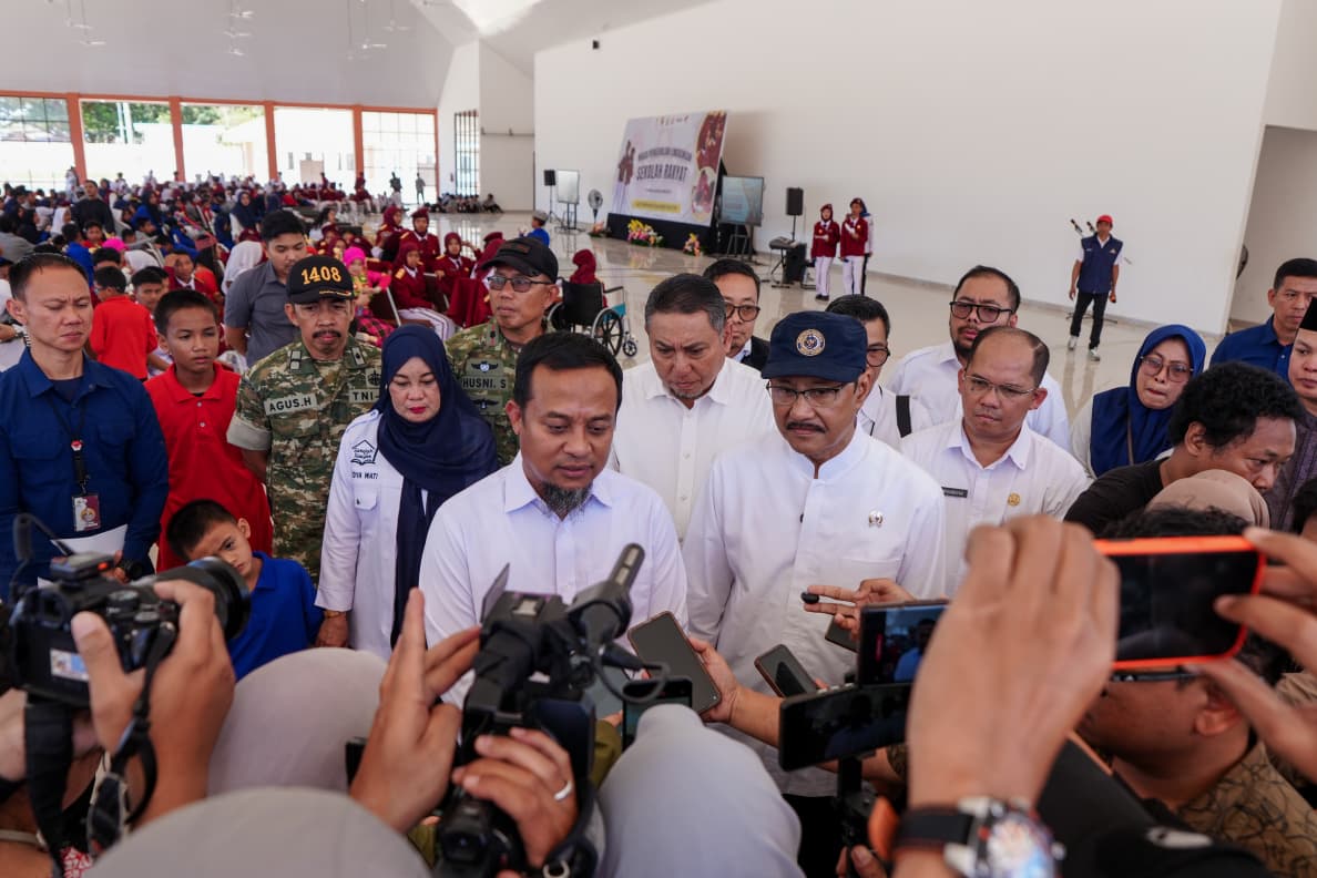 Gubernur Sulsel Dampingi Mensos Tinjau Sekolah Rakyat Terintegrasi 3 di Sudiang