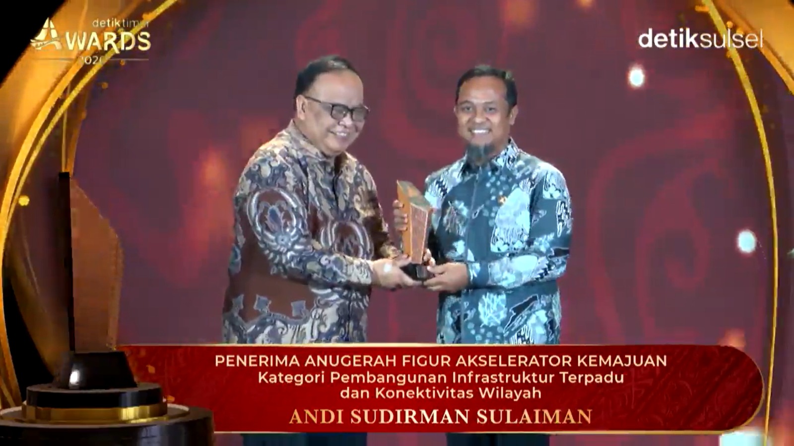 detiktimur Awards Ganjar Gubernur Sulsel atas Inovasi MYP