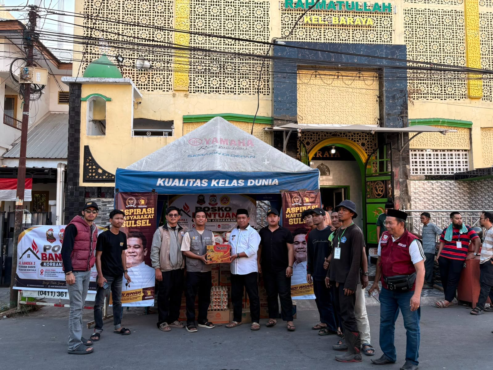 AAS Community Salurkan Bantuan Sosial untuk Warga Terdampak Kebakaran di jalan Kandea Kota Makassar