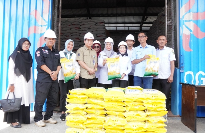 Wali Kota Palopo Tinjau Ketersediaan dan Harga Bahan Pokok di PNP dan Gudang Bulog