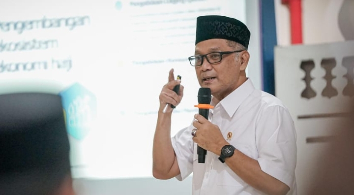 Presiden Prabowo Lantik Gus Irfan Yusuf sebagai Menteri Haji dan Umrah Pertama RI