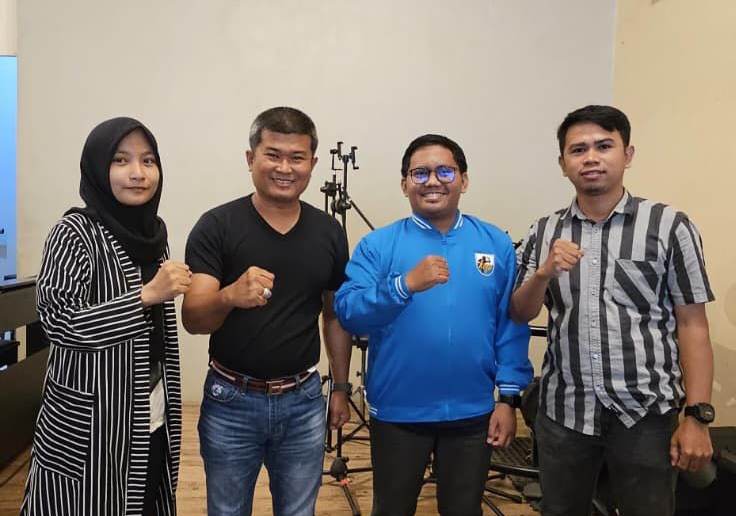 Camat Mamajang dan Plt. Ketua KNPI Mamajang duduk bersama Dua Kandidat Calon Ketua KNPI Mamajang