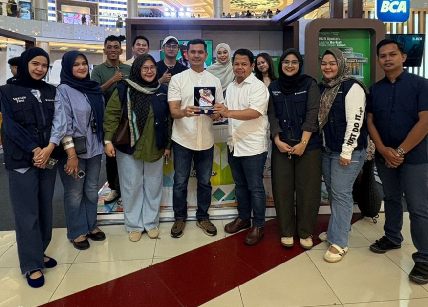 Bank Sulselbar Raih Penghargaan “Literasi Keuangan Teraktif Segmen Pelajar” dari OJK