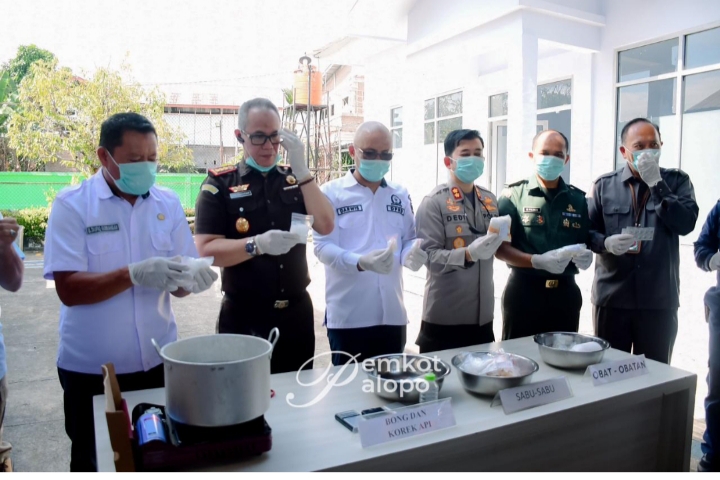 Staf Ahli Wali Kota Palopo Hadiri Pemusnahan Barang Bukti Perkara Tindak Pidana Umum